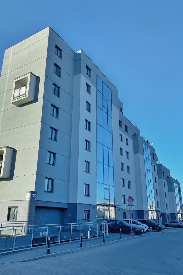 Capital Towers - Apartament Green Z Widokiem Na Rzeke Rzeszów Kültér fotó