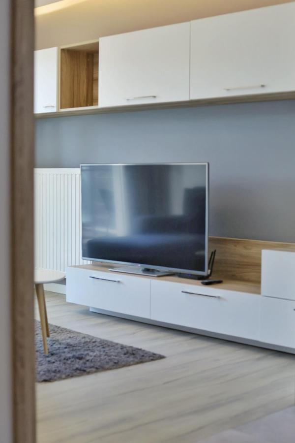 Capital Towers - Apartament Green Z Widokiem Na Rzeke Rzeszów Kültér fotó