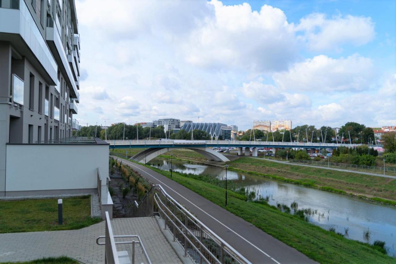 Capital Towers - Apartament Green Z Widokiem Na Rzeke Rzeszów Kültér fotó